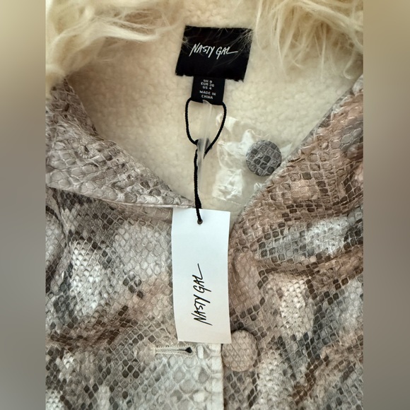 New with Tag! Snake Print Shearling Trim Longline Aviator Coat. Brand-Nasty Gal! - Picture 9 of 9